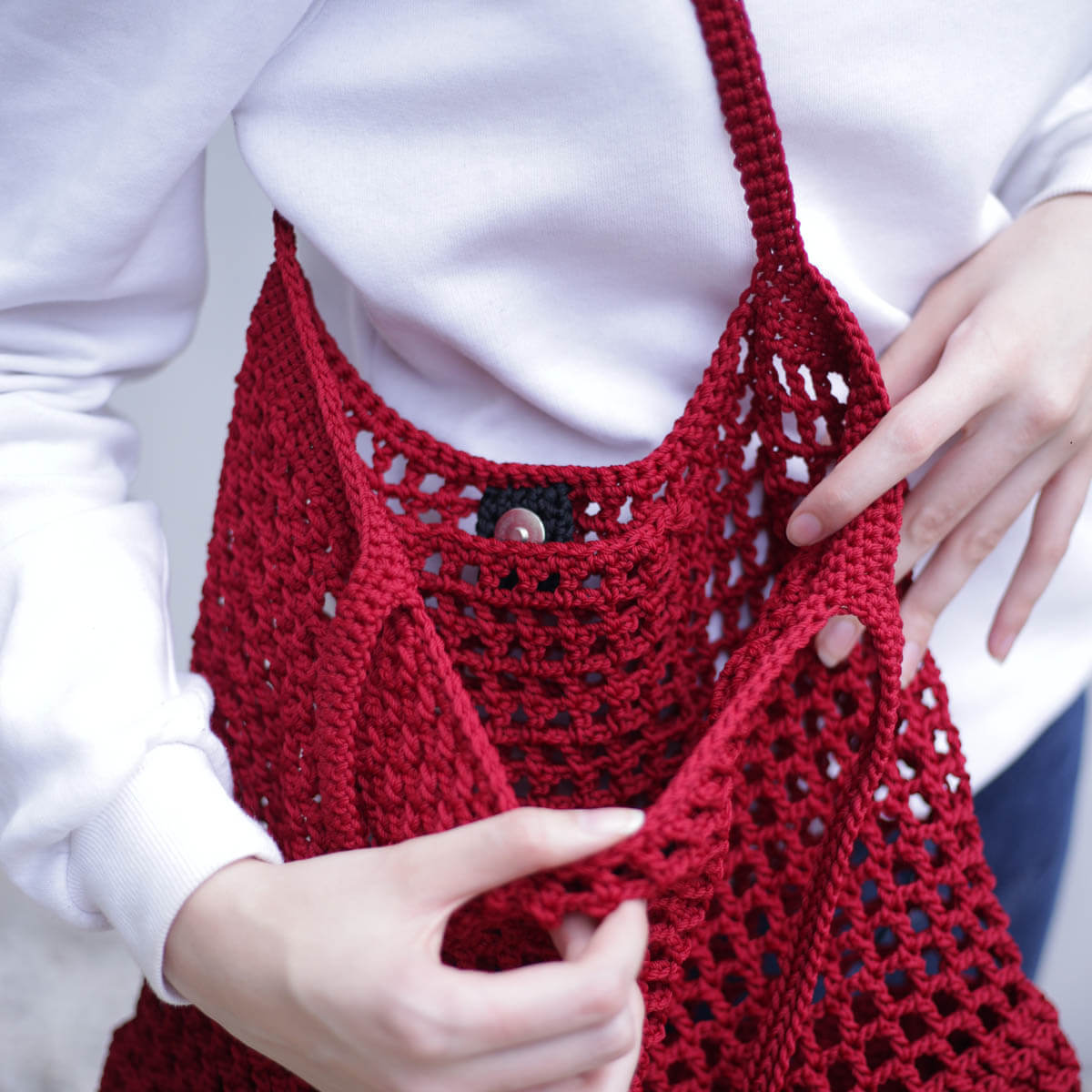 Halv Crochet Wine Red Bag